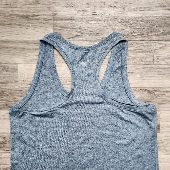 Ell&Voo Women's Sammie Workout TankTop - Picture 6 of 6